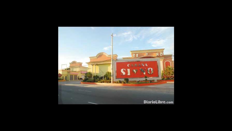 Filman moteles con órdenes judiciales falsas