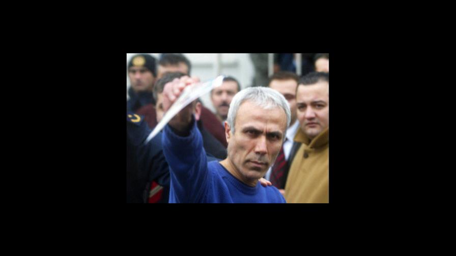 Mehmet Ali Agca acusa al Vaticano de estar detrás del atentado