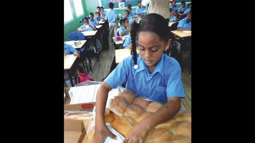 Pan desayuno escolar cuesta 30% más