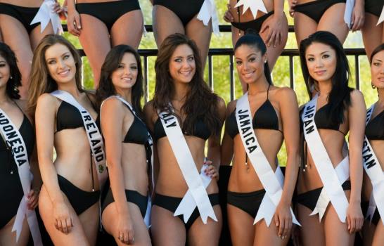 Elegancia y belleza en Miss Universo Elegancia y belleza en Miss Universo