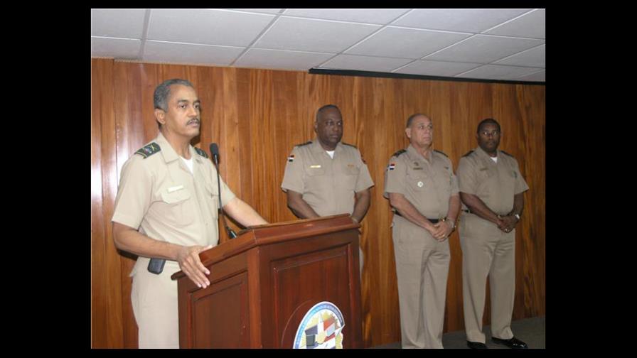 Designan a Payan Areche como director de la Escuela de Altos Estudios de la FF.AA.