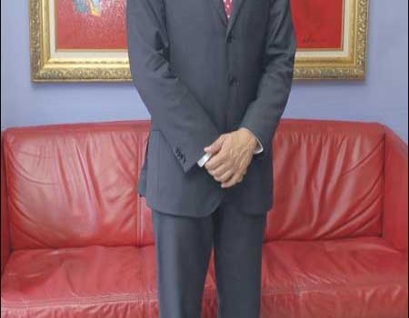 La modernización de Juancito contra la descentralización de Tonty en SDE La modernización de Juancito contra la descentralización de Tonty en SDE