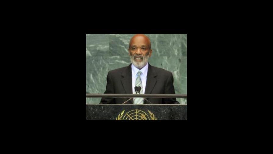 René Préval y su esposa vendrían mañana al país