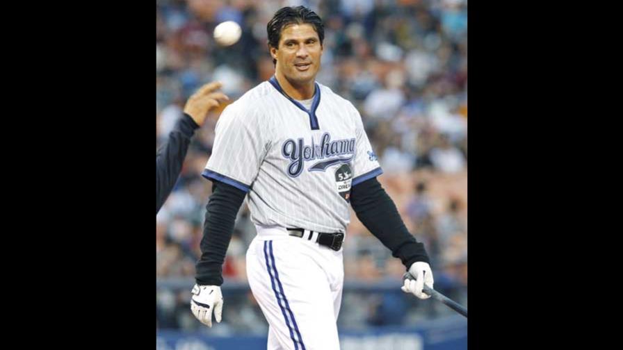 José Canseco jugaría con Gigantes en PR