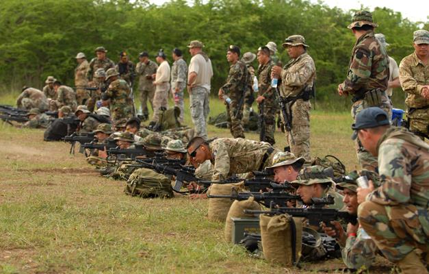 Diecinueve países inician ejercicios militares en la Primera Brigada