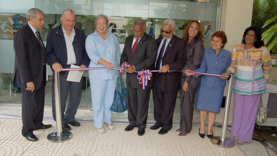 Inauguran oficina de atención al usuario de ARS-SEMMA