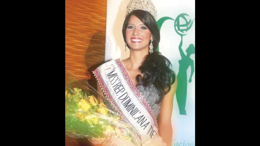Eligen Miss RD tierra 2010