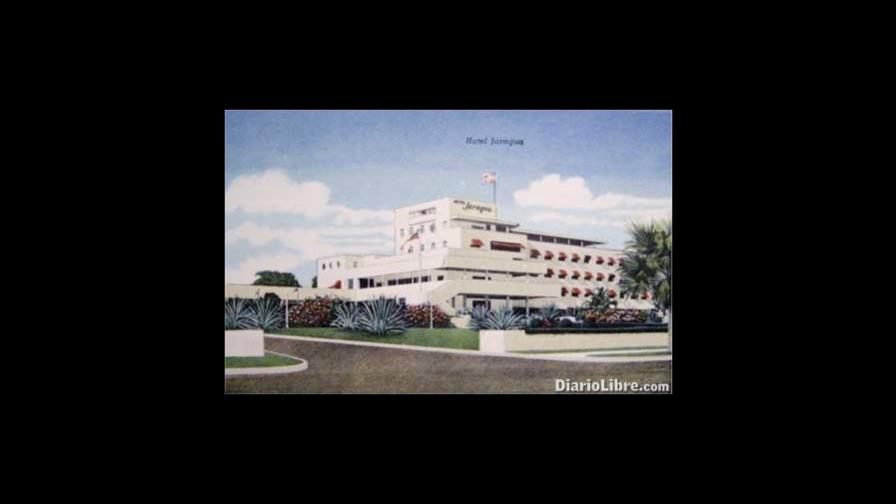 Luna sobre el jaragua