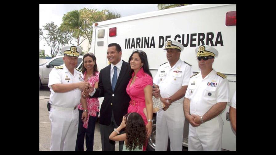 Donan ambulancia a la Marina de Guerra