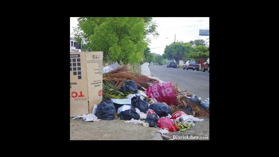 La basura arropa varios sectores de Santiago - Diario Libre