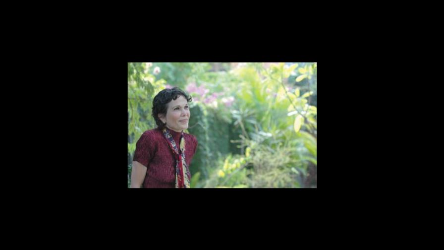 Julia Alvarez gana premio de literatura infantil en EEUU