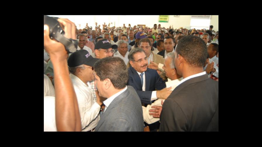 Danilo Medina: He sido formado para servir Danilo Medina: He sido formado para servir