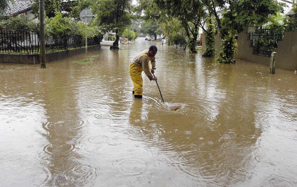 Fuertes lluvias en Colombia dejan 138 muertos y 1.3 millones de afectados