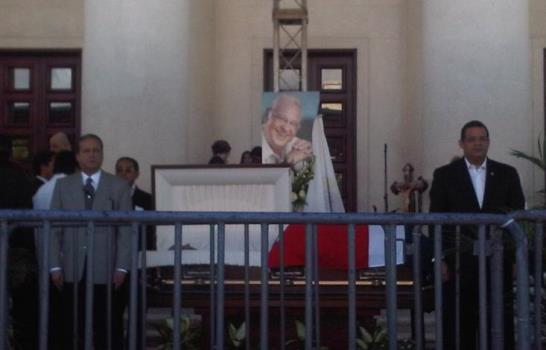 Restos de Freddy en Bellas Artes; miles le dan el último adiós