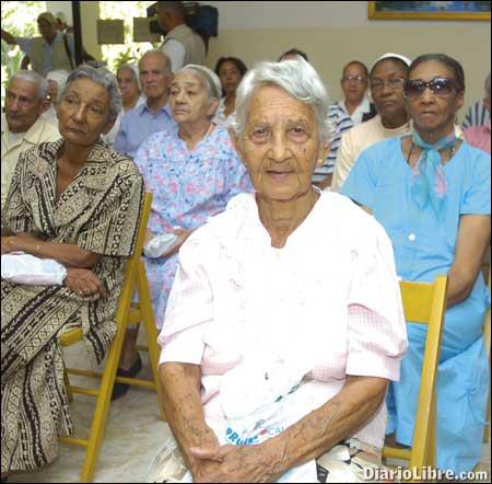 Población dominicana se hace más vieja