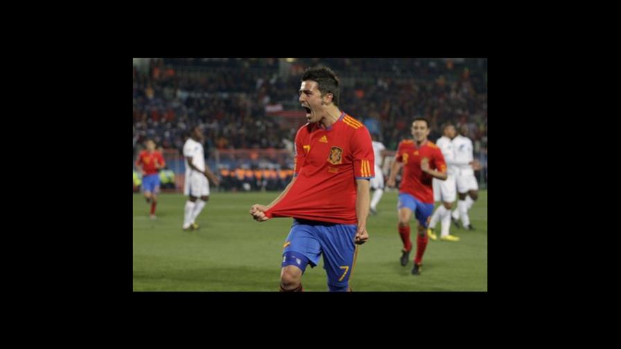 España gana 2-0 a Honduras con goles de Villa