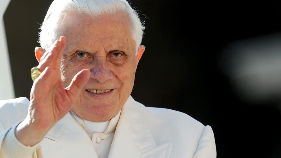 Benedicto XVI justifica uso de condones en algunos casos