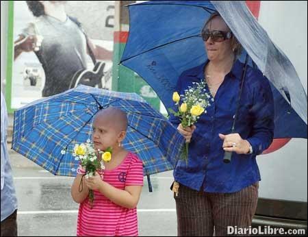 El pueblo desafía la lluvia para darle el último adiós a Freddy Beras Goico