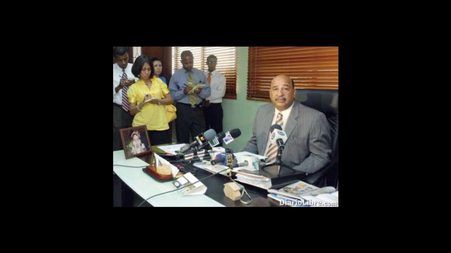 Minister of Health signed contract with sister Minister of Health signed contract with sister