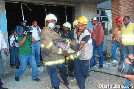 Mueren nueve personas en incendio en la Ciudad de la Salud