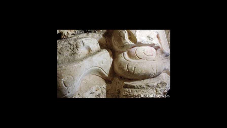 Un mascarón maya al descubierto