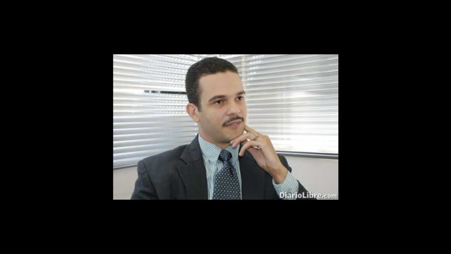 Olson Ortiz, joven genio que apuesta por la educación