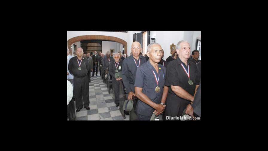 LF reconoce militares constitucionalistas