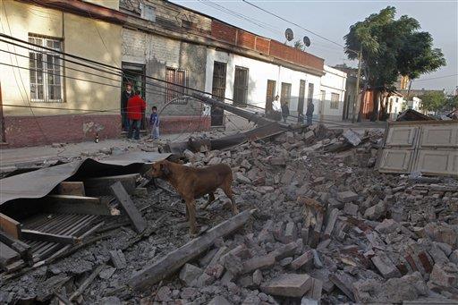 Terremoto de magnitud 8.8 sacude centro de Chile; 78 muertos hasta el momento