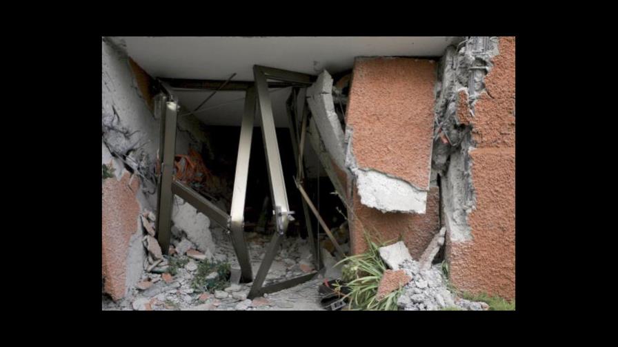 Sismo en Chile origina tsunami en el Pacífico y se cobra 3 vidas