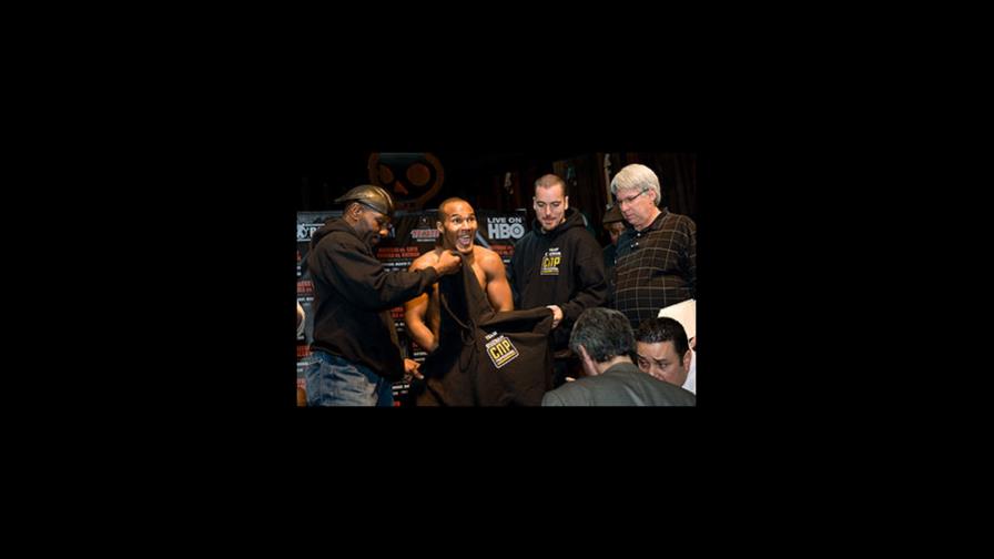 Joan Guzmán no podrá optar por título ligero Joan Guzmán no podrá optar por título ligero