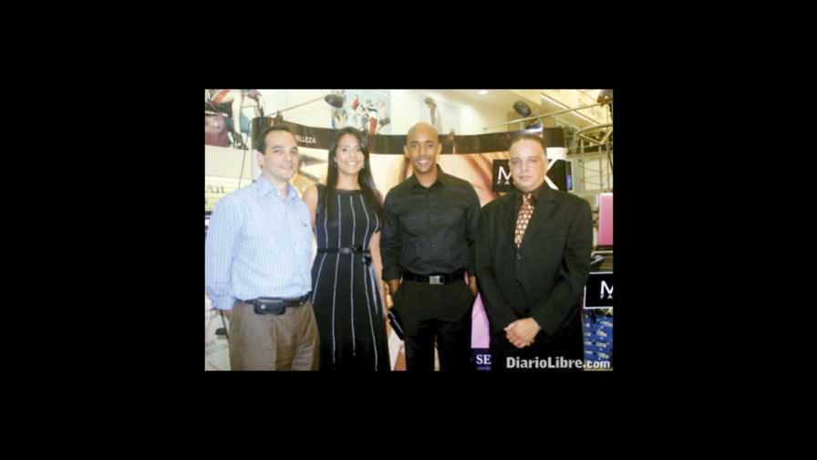 Max Factor presenta su base Second Skin