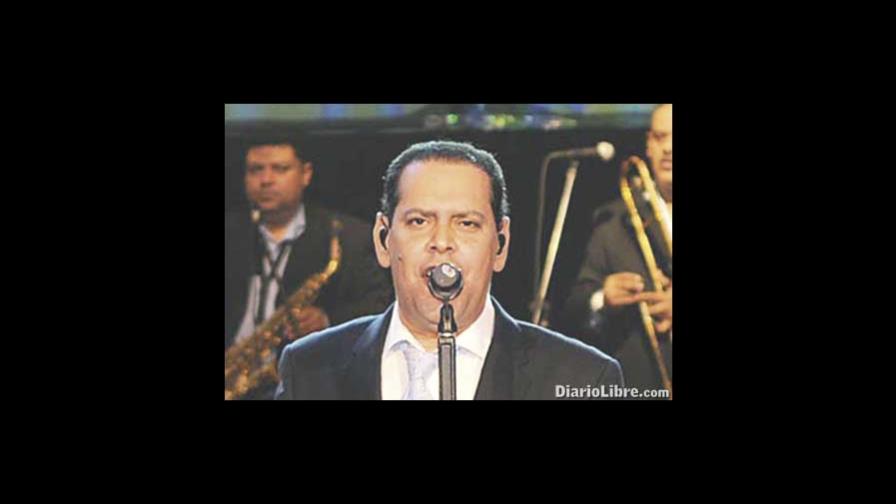 Fernando Villalona salió de alta