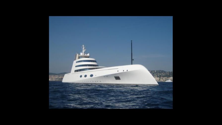 Abramovich recibe el yate privado más lujoso del mundo