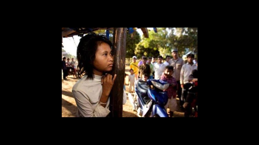 Se escapa mujer salvaje de Camboya