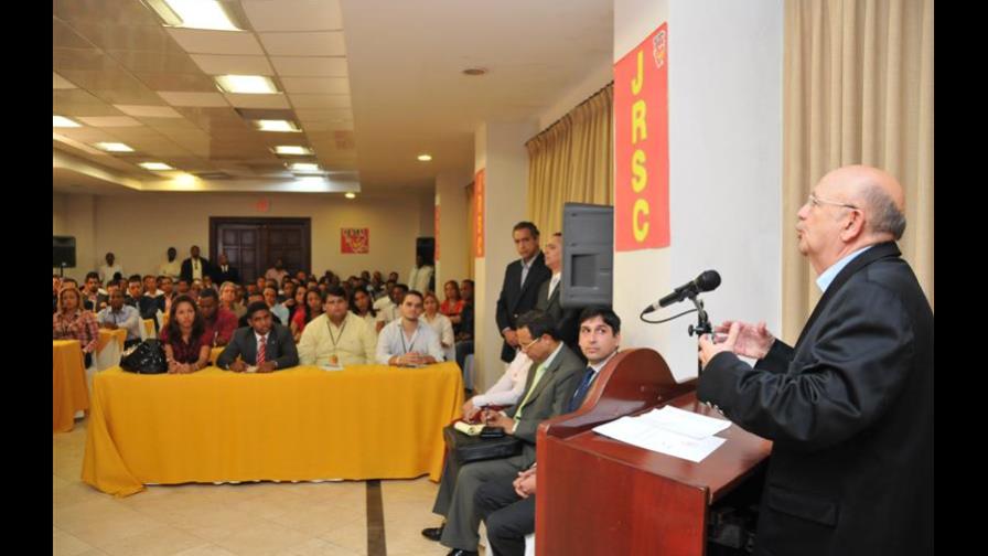 Morales dice jóvenes son pieza clave en trabajo fortalecimiento del PRSC Morales dice jóvenes son pieza clave en trabajo fortalecimiento del PRSC