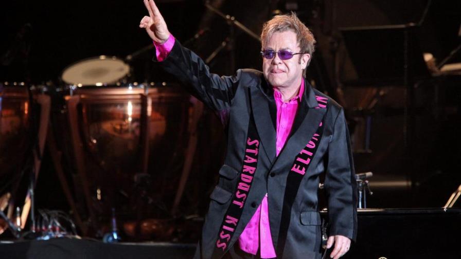 Elton John y su marido, padres de un niño gracias a una madre de alquiler