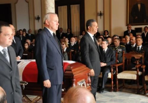 Leonel destaca aportes de Jorge Blanco a la democracia