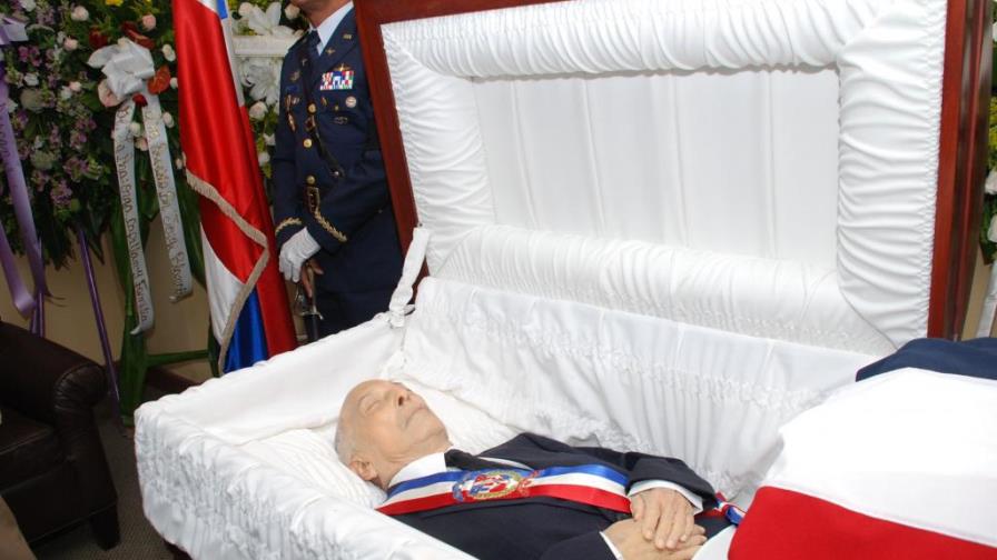 Sepultan restos de Salvador Jorge Blanco