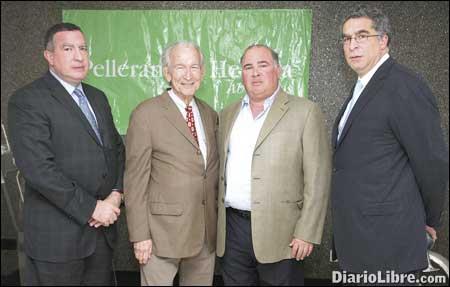 Pellerano & Herrera realiza homenaje
