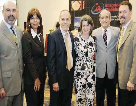 Celebran 1ra conferencia De regreso a la Cruz