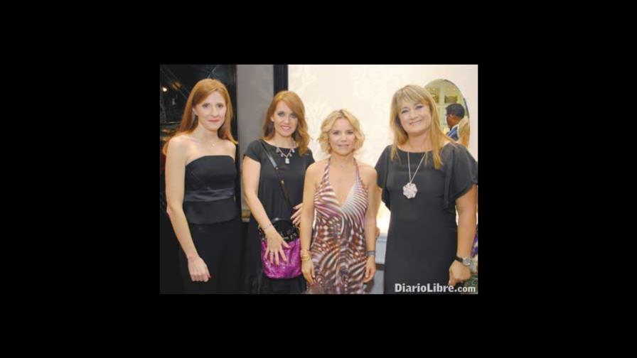 El emblemático osito Tous en Blue Mall