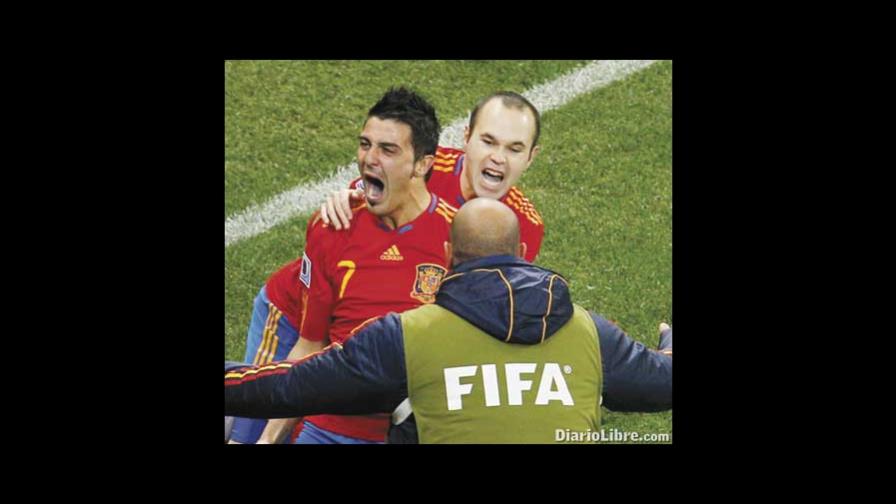 Gol de David Villa pone a España en cuartos de final Gol de David Villa pone a España en cuartos de final
