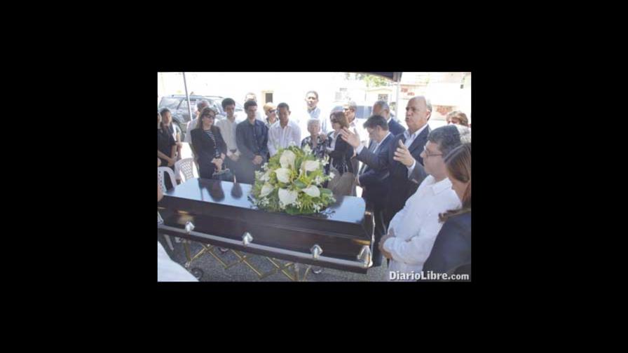 Sepultan restos de Manuel de Ovín Filpo