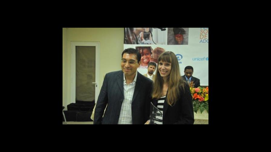 Periodista Mujer Única obtiene primer premio concurso sobre niñez