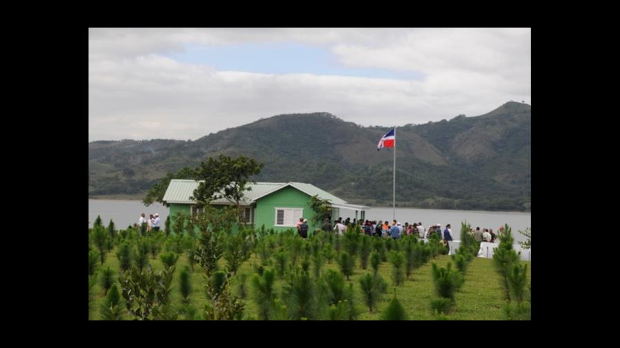 MA construye centro de vigilancia en parque nacional Aniana Vargas