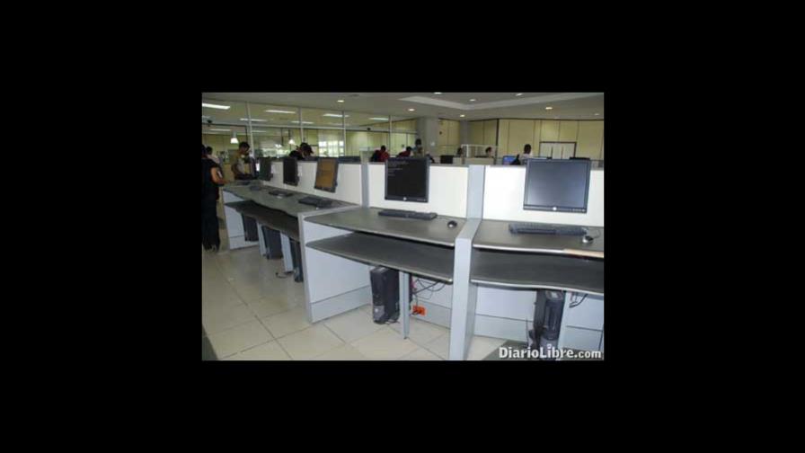 Biblioteca Pedro Mir de UASD exhibe deterioro