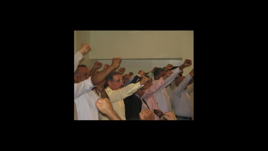 Danilo afirma financiará RD$38 mil millones para sector agropecuario Danilo afirma financiará RD$38 mil millones para sector agropecuario