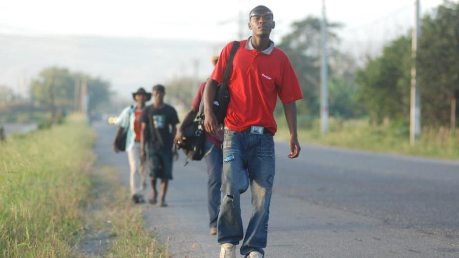 Cientos de haitianos desplazados a RD por sismo ya han regresado