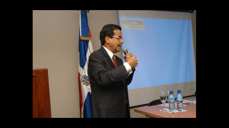 UNPHU ofrece conferencia sobre la historia y éxito de Helados Bon
