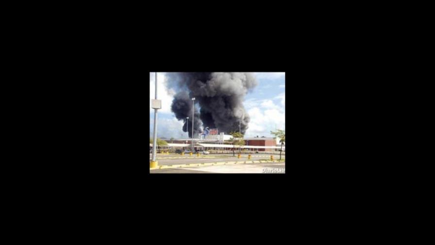 Fire destroys La Sirena on Charles De Gaulle